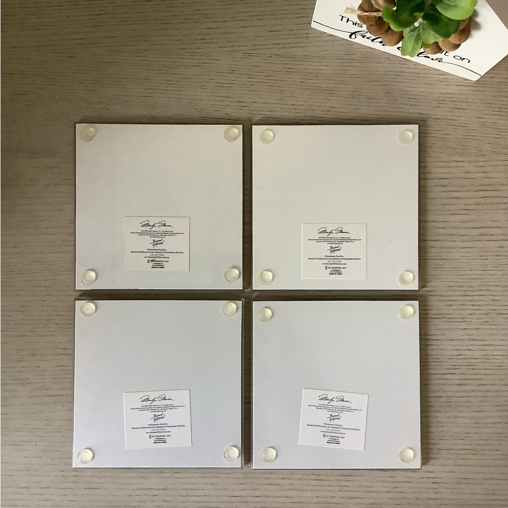 🛑SOLD🛑MARILYN MONROE GLASS COASTERS SET OF 4 -BERNARD OF HOLLYWOOD - Picture 2 of 4